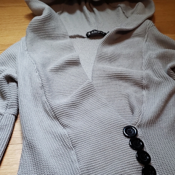 Soft Hooded Sweater - XS - Picture 4 of 4